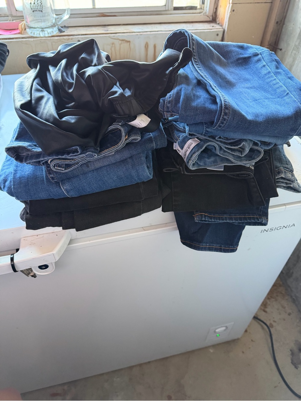 Levi's Women's Blue and Black Skinny Jeans Stack